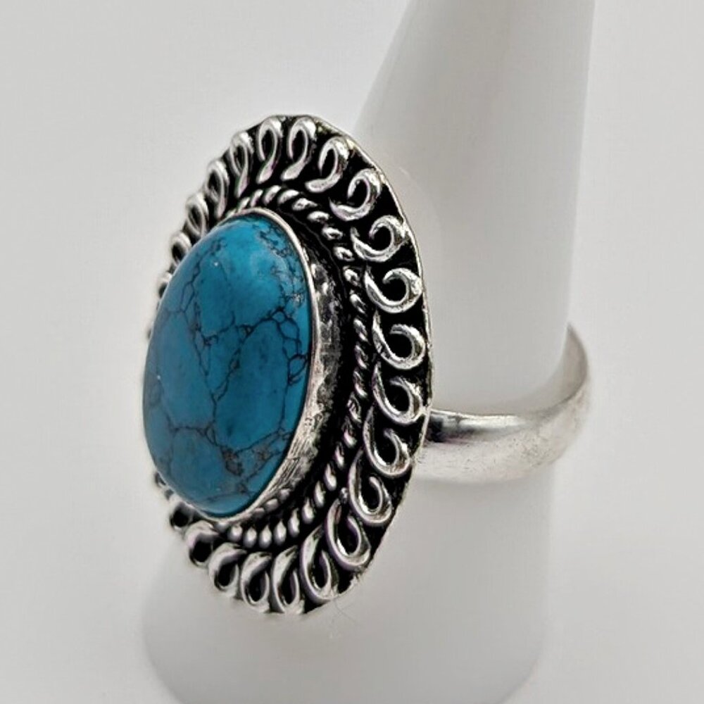 Turquoise Ring Size 8 - Silver Statement & Oversized Ring